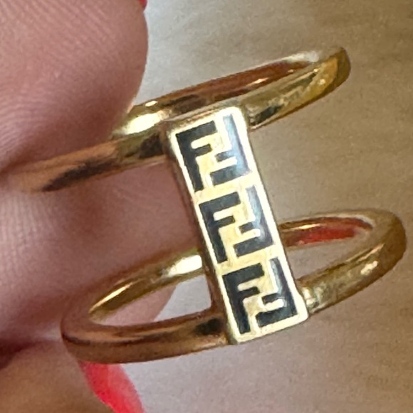 Fendi Gold Women's Ring. Size 7 - Picture 2 of 4